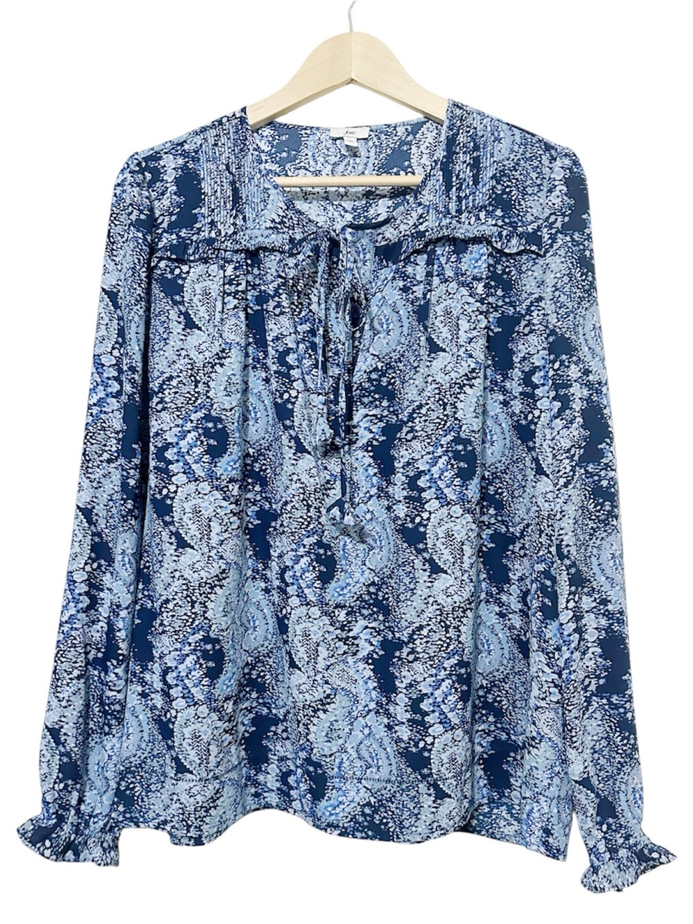 Joie Parisian Paisley Pintuck Peasant Blouse Blue Tie Neck Size Large - Picture 2 of 6